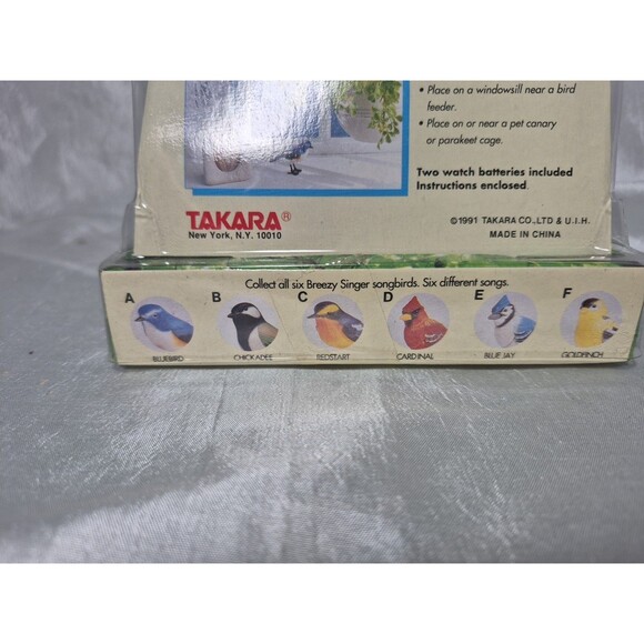 Vintage Breezy Singers Bluebird Takara Sings & Moves Motion Detected New Old - Picture 9 of 10